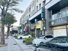 中央公園電梯店面