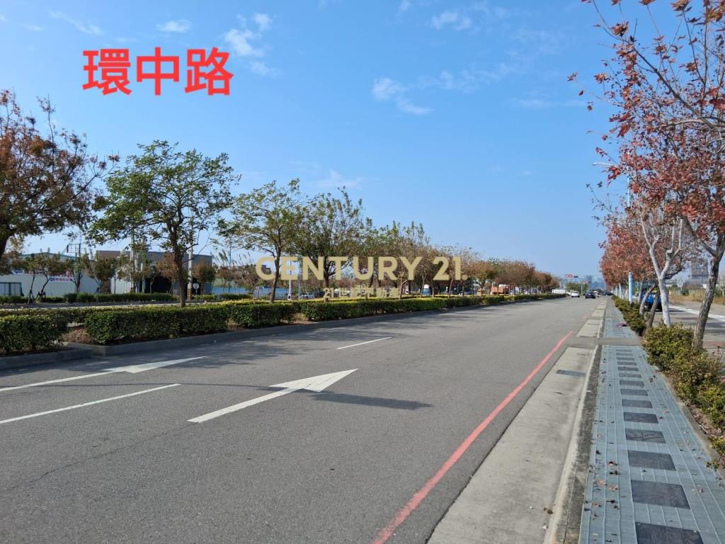 13期正方形住1之3建地