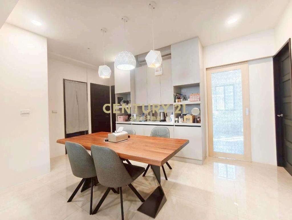 專任─大墩學區世紀風華4+1房雙平車