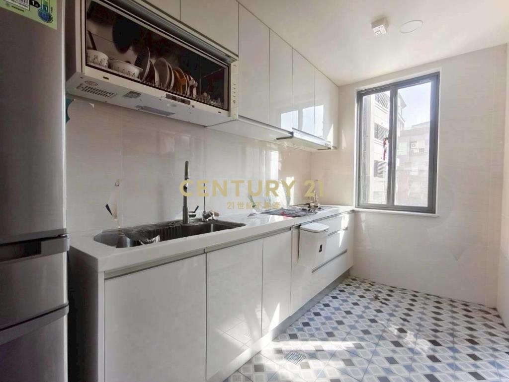 專任─大墩學區世紀風華4+1房雙平車