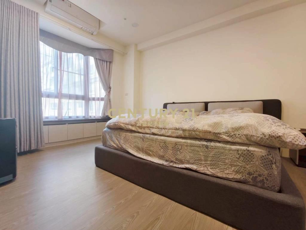 專任─大墩學區世紀風華4+1房雙平車