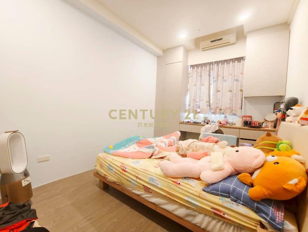 專任─大墩學區世紀風華4+1房雙平車