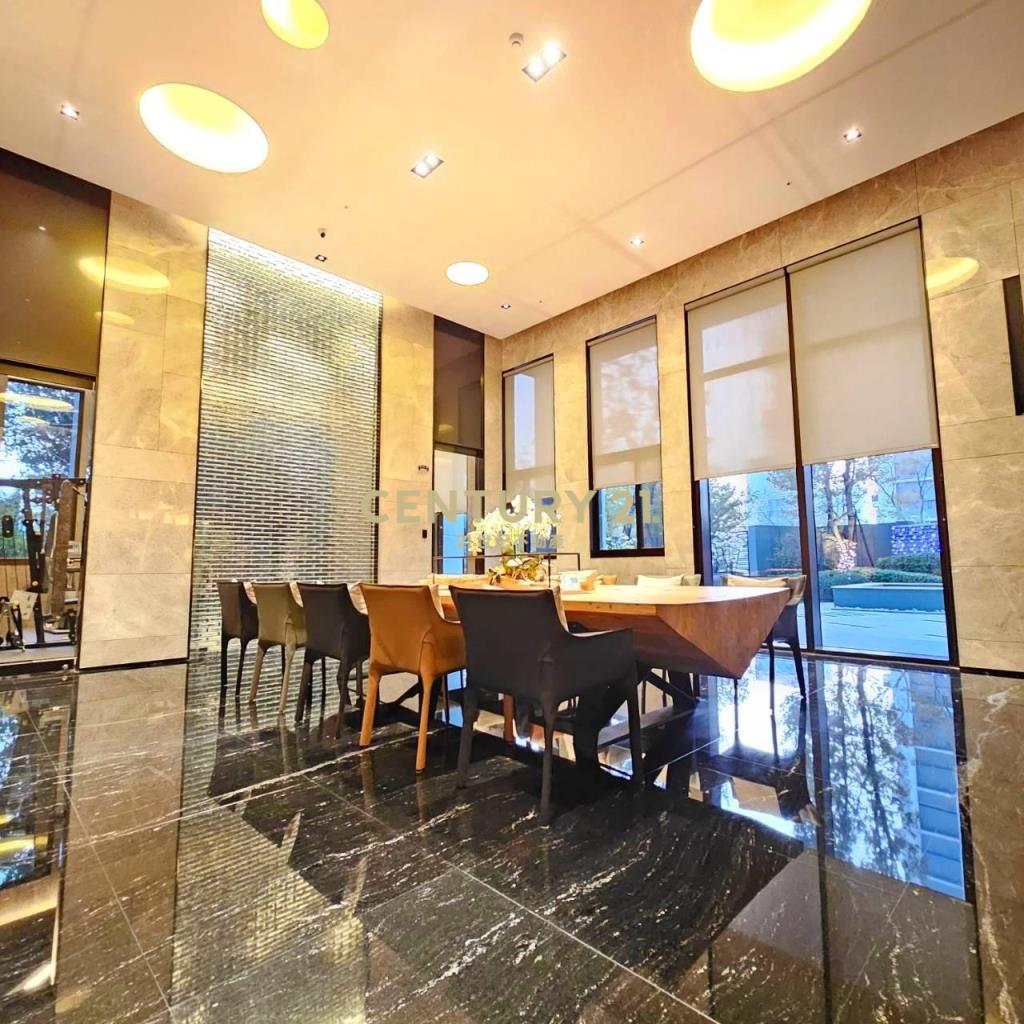 單元二愛樂OP.1三房雙平車頂奢裝潢戶