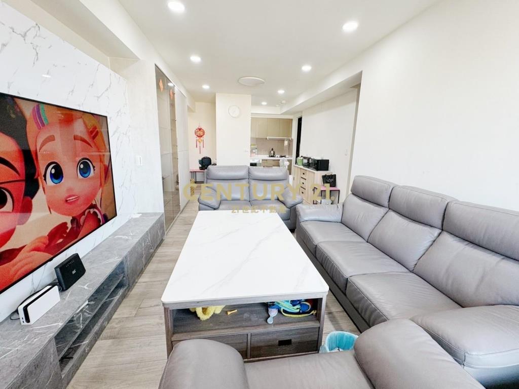 女王萬歲3房平車