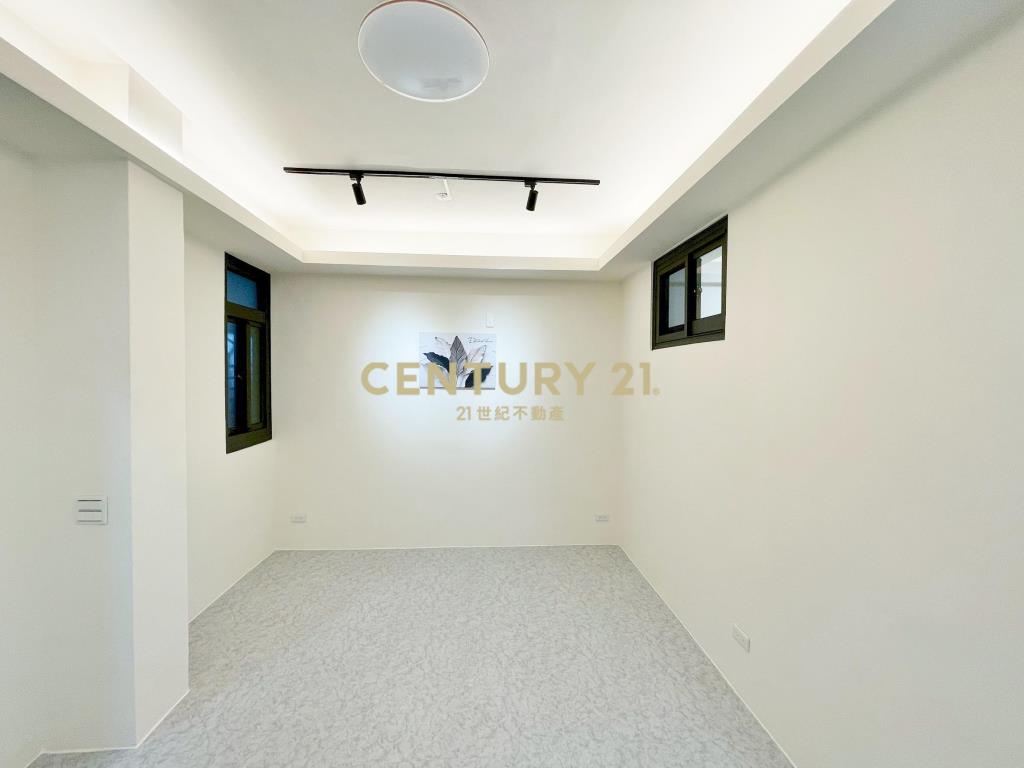 中興商圈全新整理三房美寓