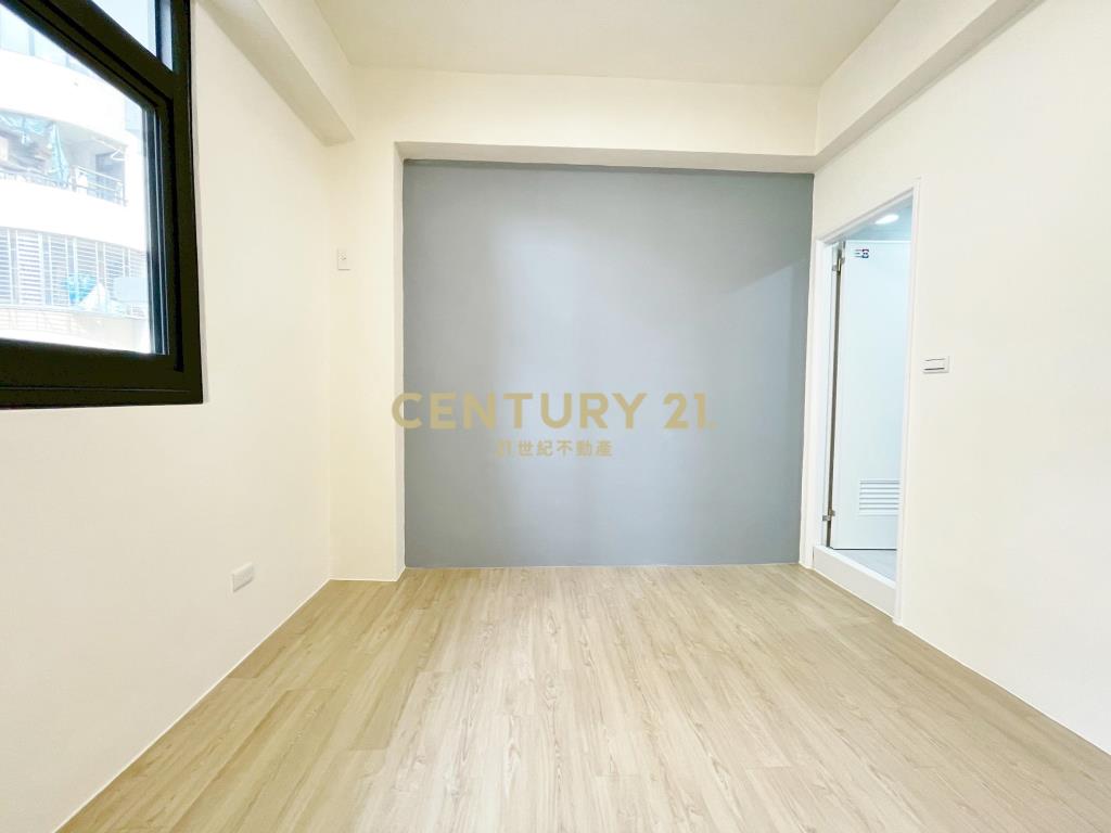 中興商圈全新整理三房美寓