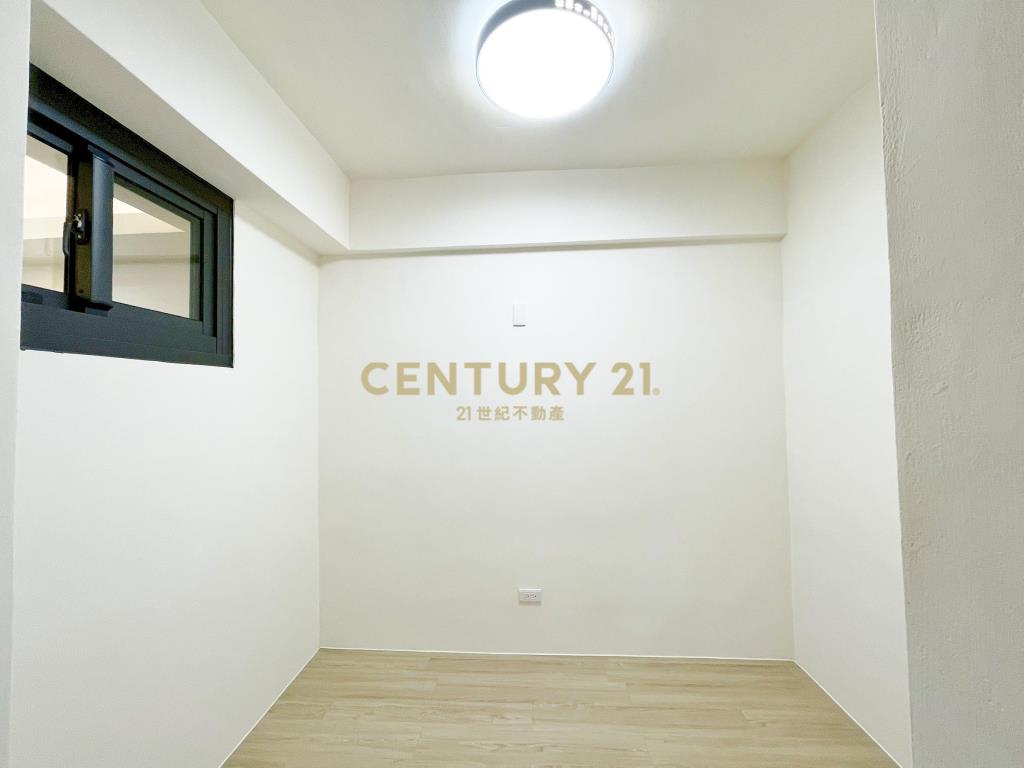 中興商圈全新整理三房美寓