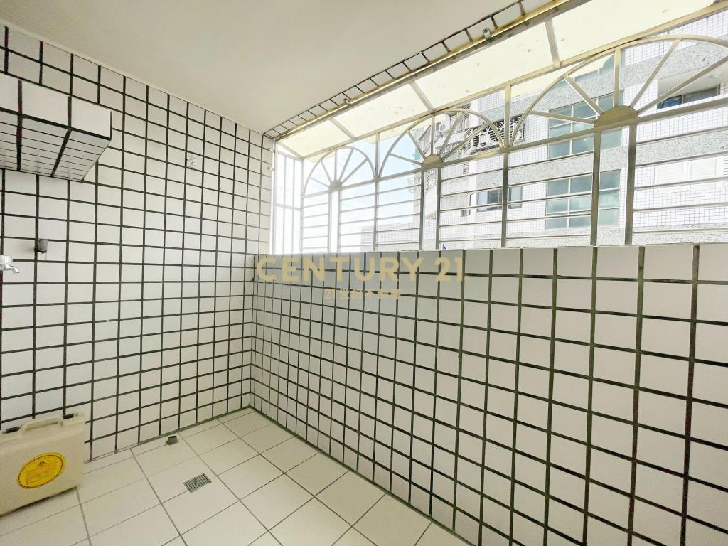 全新整理北屯東光園道3房+車位