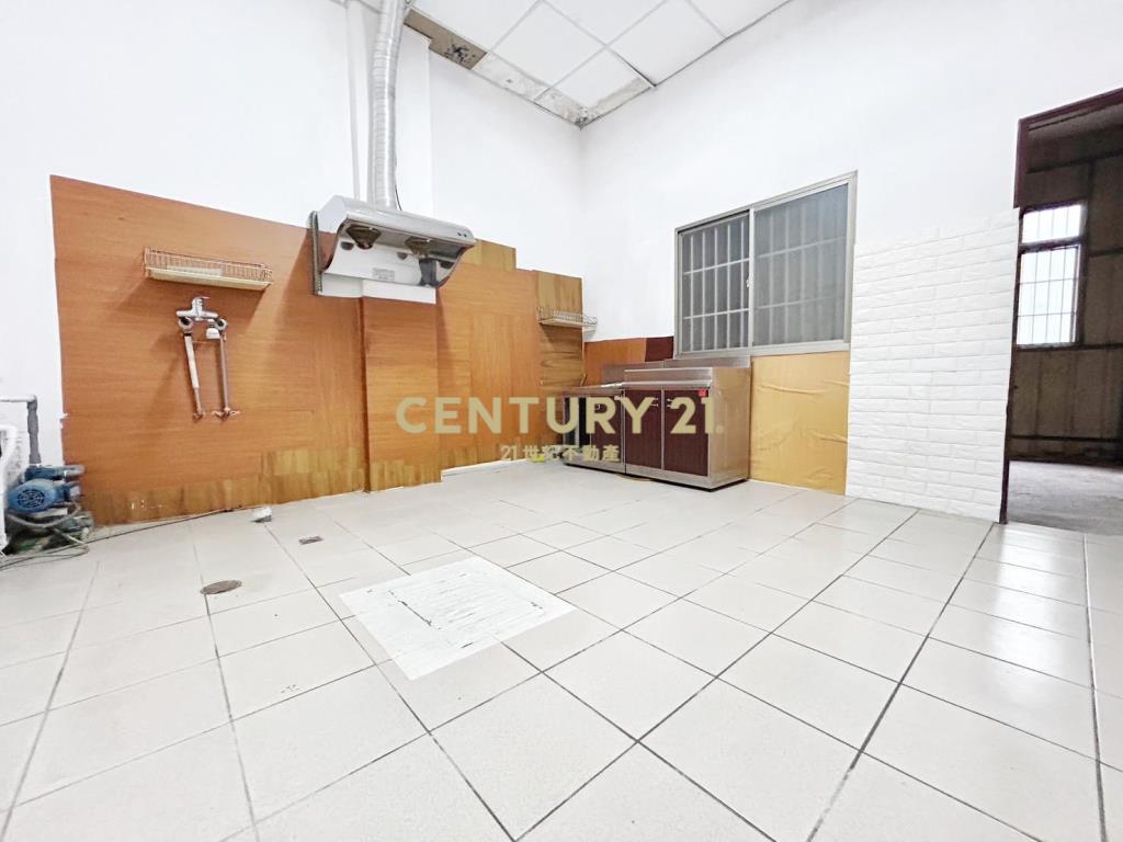 南屯運動中心旁大地坪透天