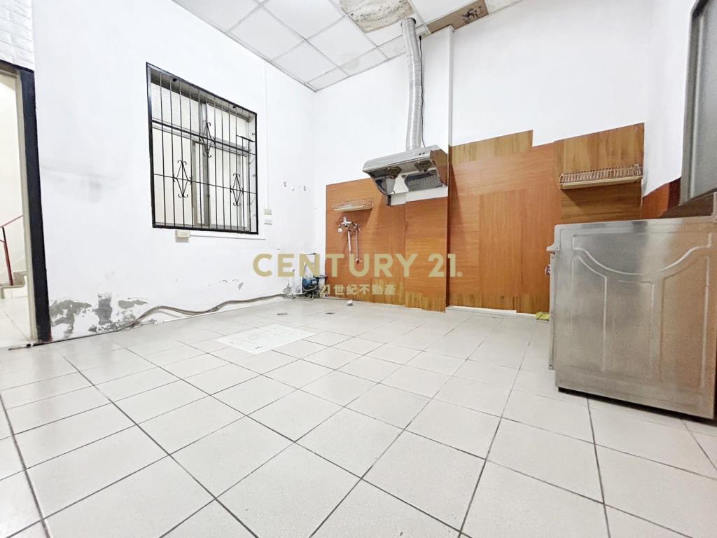 南屯運動中心旁大地坪透天