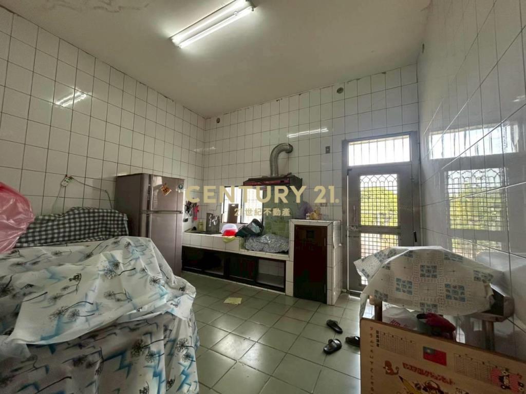 溪湖糖廠旁正彰水路大地坪透店