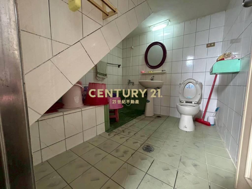 溪湖糖廠旁正彰水路大地坪透店