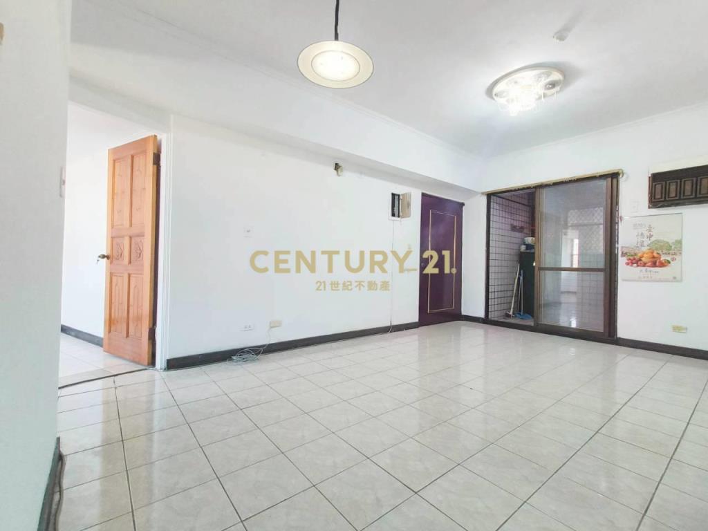 頭家國小低總價邊間3房