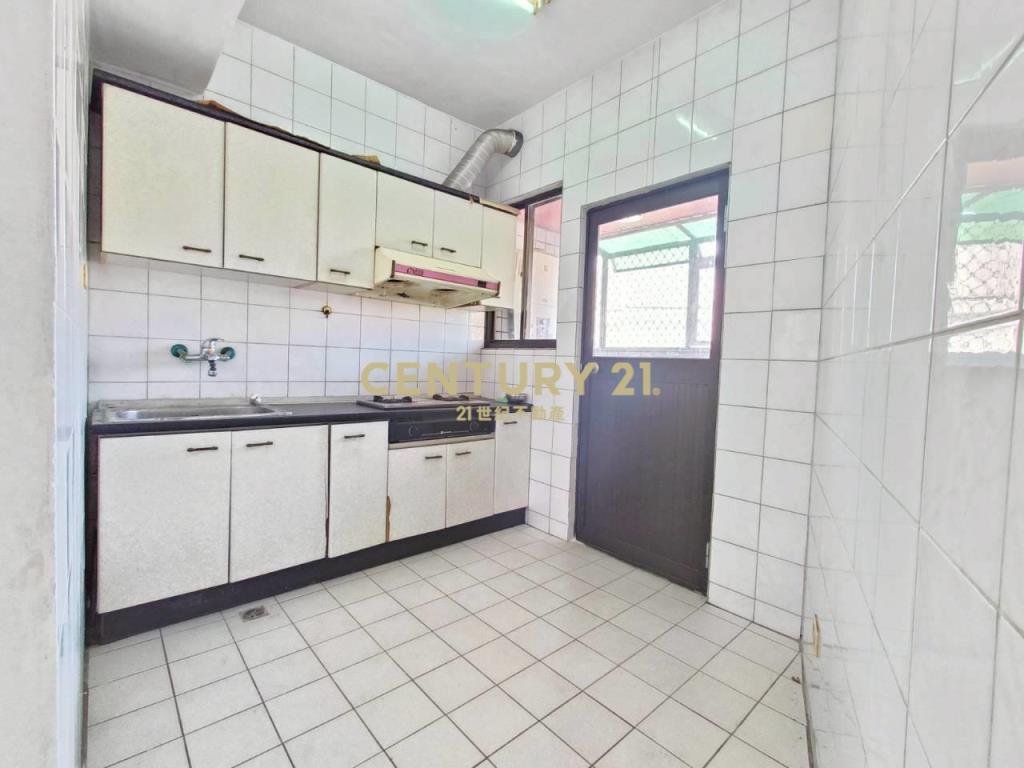 頭家國小低總價邊間3房