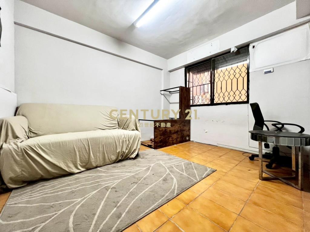 水湳衛道5米面寬車庫透天