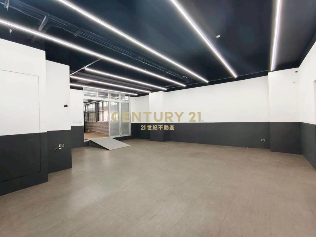 台中國際會展中心旁企業總部