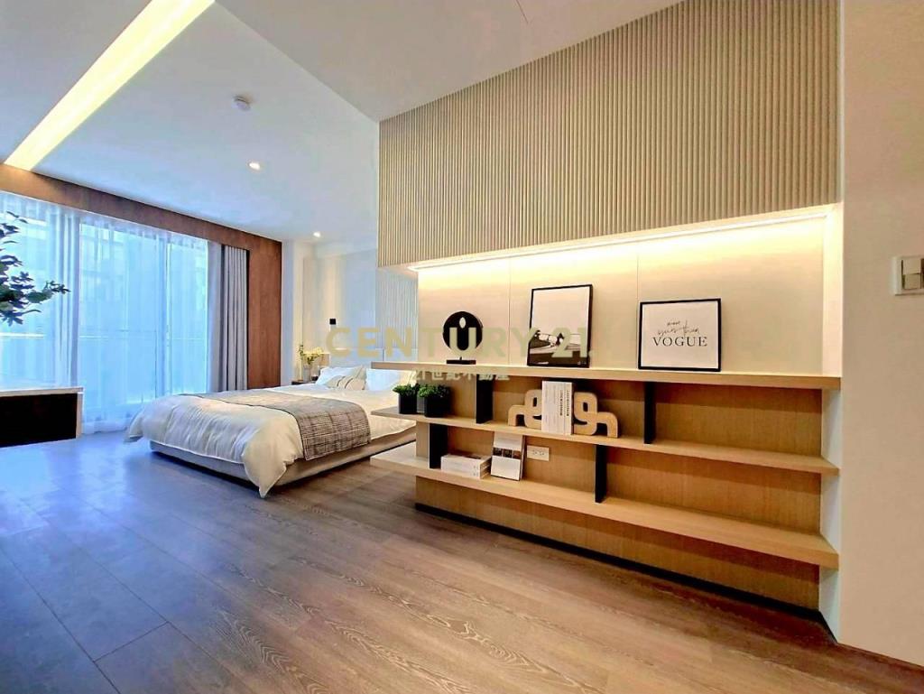 14期邊間臨路電梯豪墅