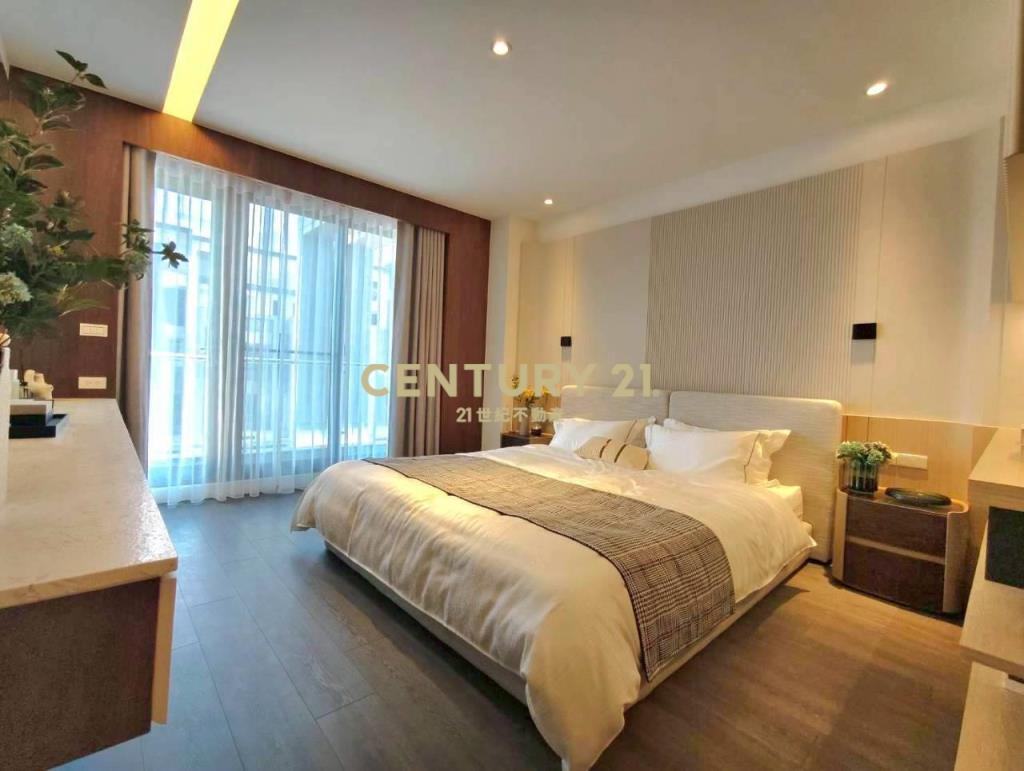 14期邊間臨路電梯豪墅