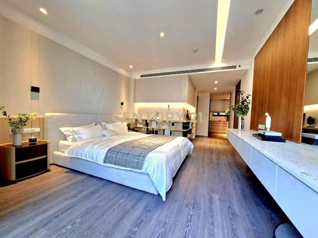 14期邊間臨路電梯豪墅