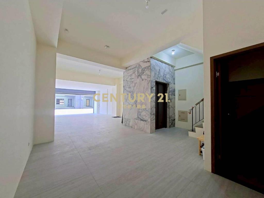 14期邊間臨路電梯豪墅