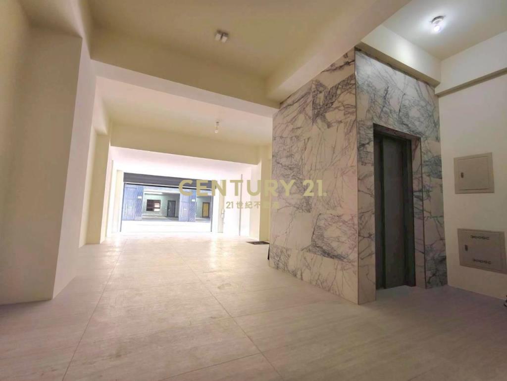 14期邊間臨路電梯豪墅