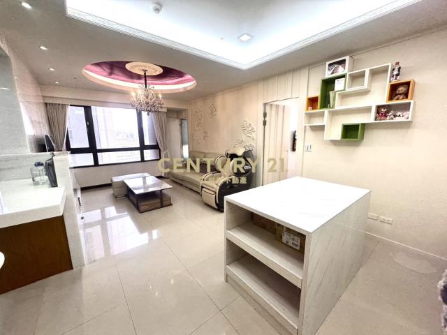 七期小豪宅2改1房+平車