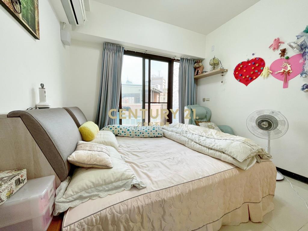 南區高樓層2+1房平車露台戶