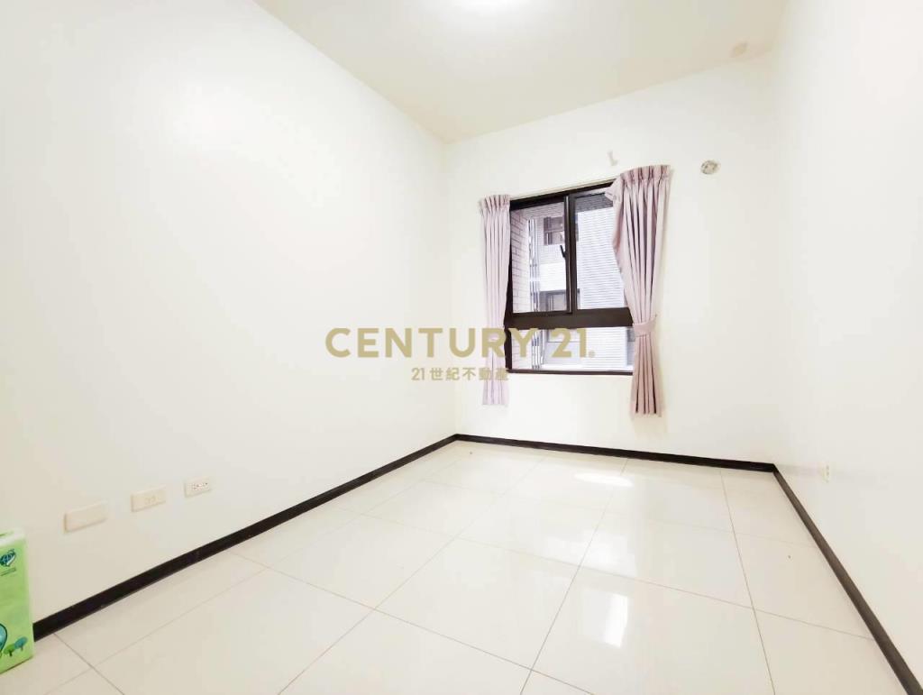 彩虹城七期視野兩房車位