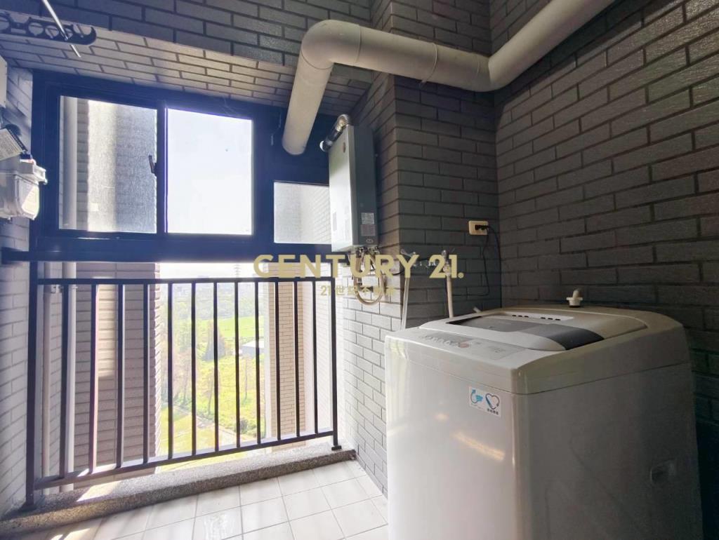 彩虹城七期視野兩房車位