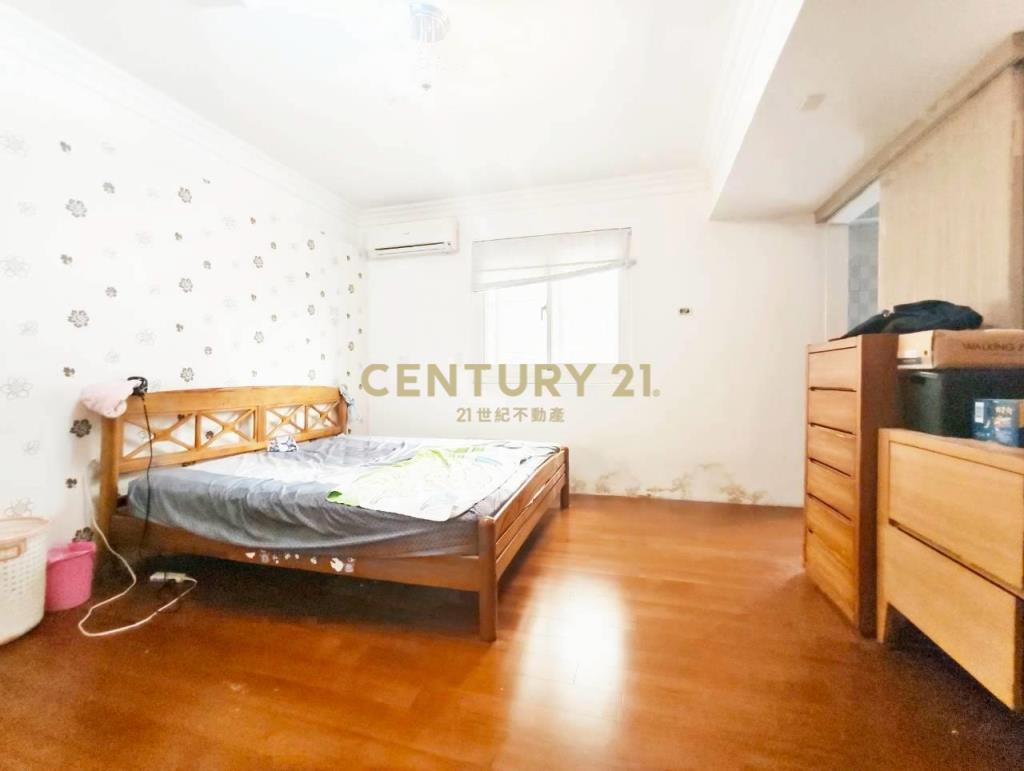 正五期超便宜大三房，低於實登