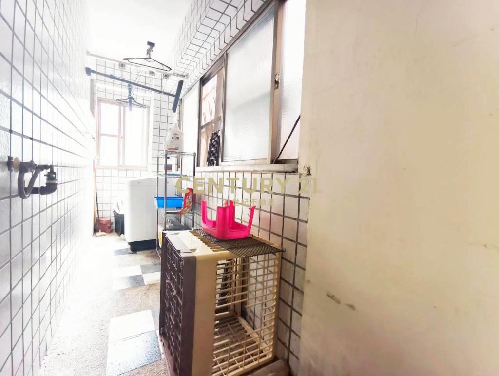 正五期超便宜大三房，低於實登