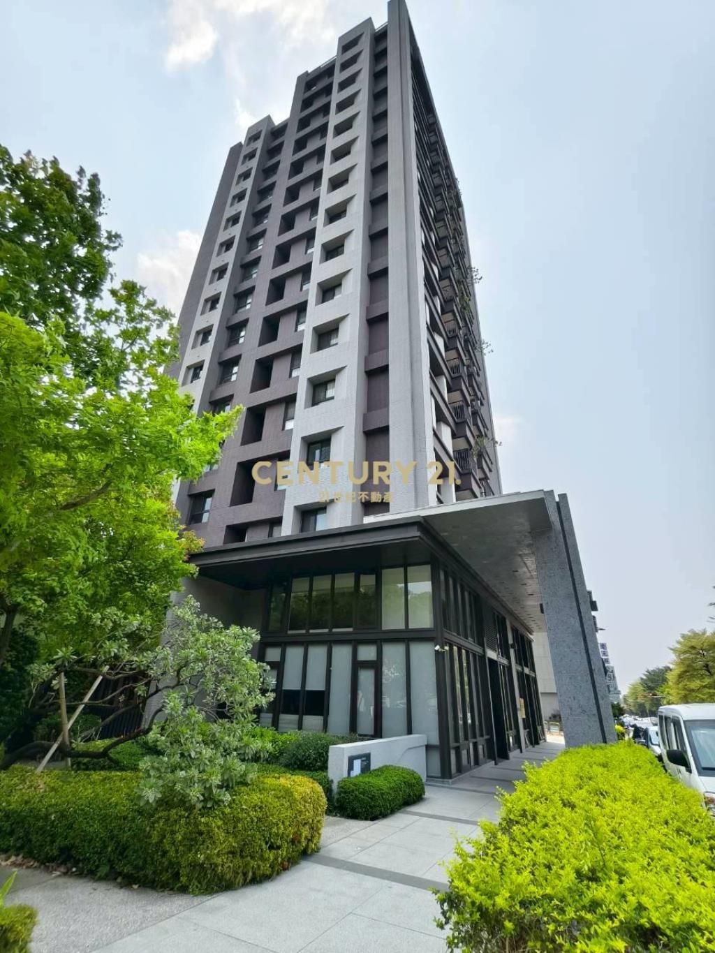 Lalaport旁全新質感店面