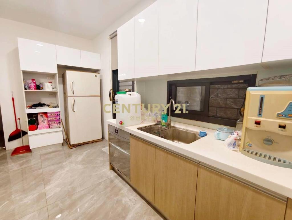 北斗信義之星頂奢邊間電梯豪墅