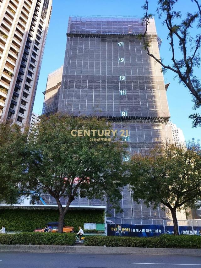 七期市政新銳邊間三房平車