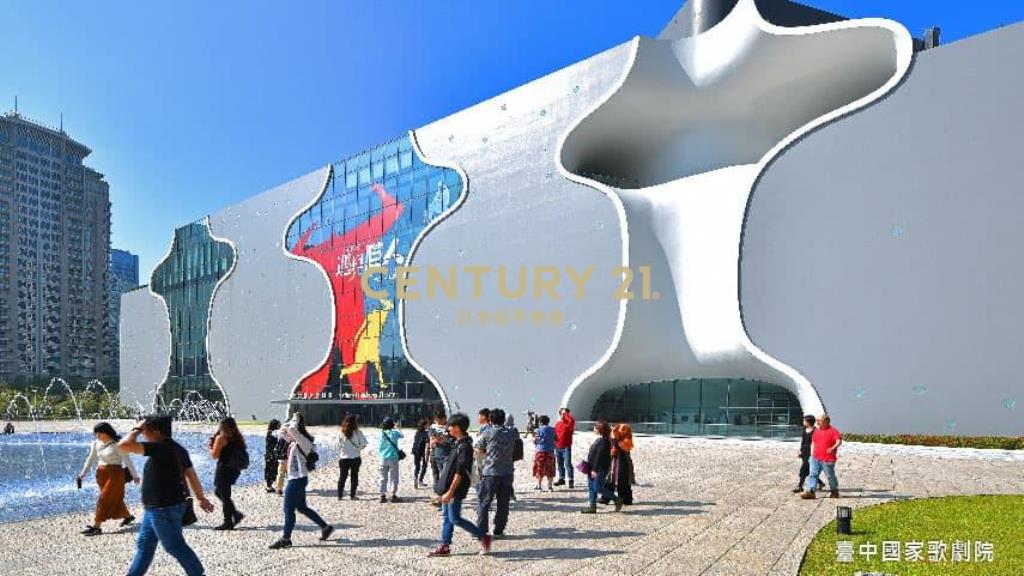 七期市政新銳邊間三房平車