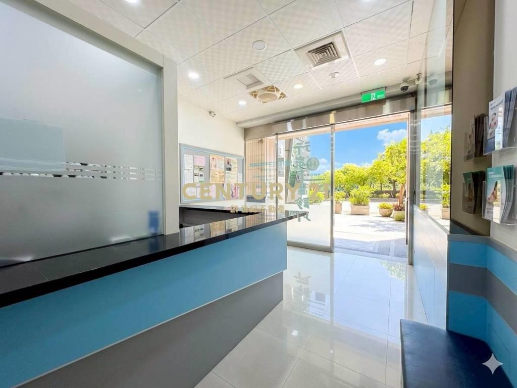 七期世紀風華燙金店面1+2F雙平車