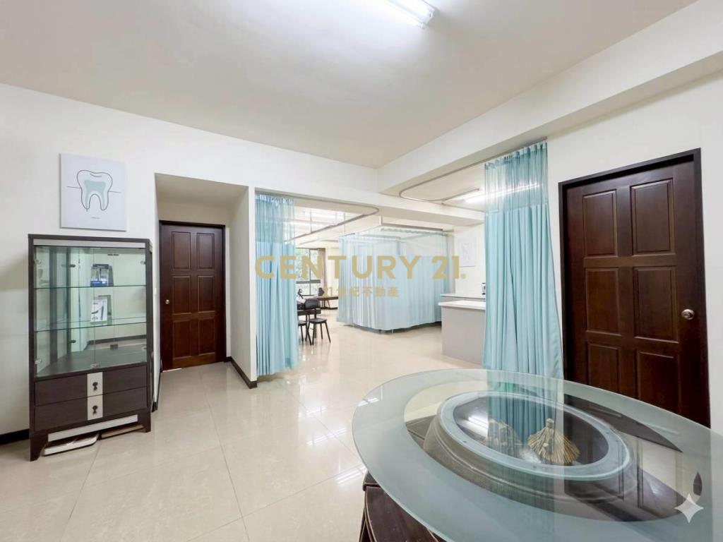 七期世紀風華燙金店面1+2F雙平車