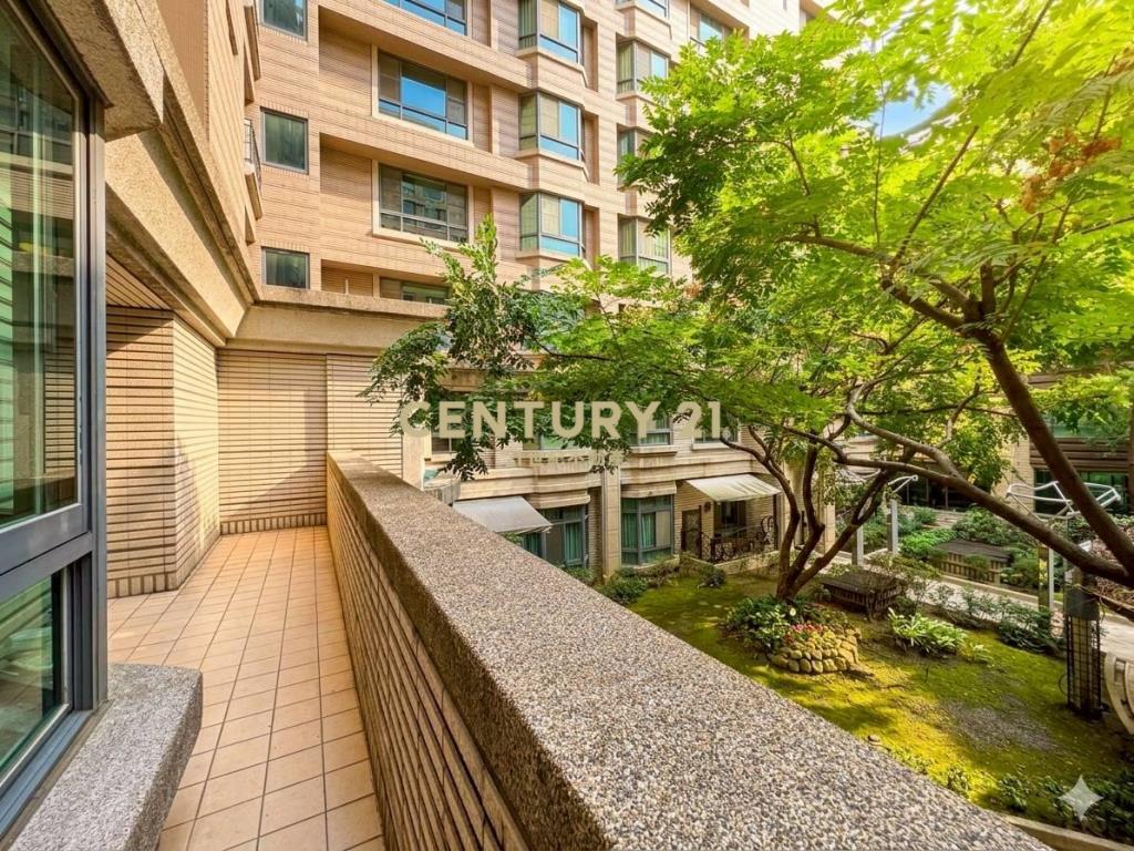 七期世紀風華燙金店面1+2F雙平車