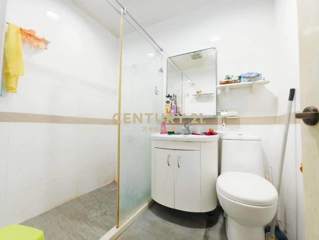 宏全世界廣場2+1房休旅車位