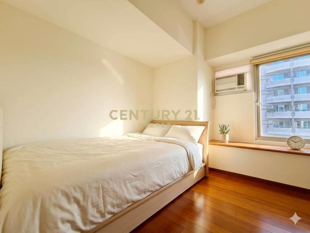 宏全世界廣場2+1房休旅車位