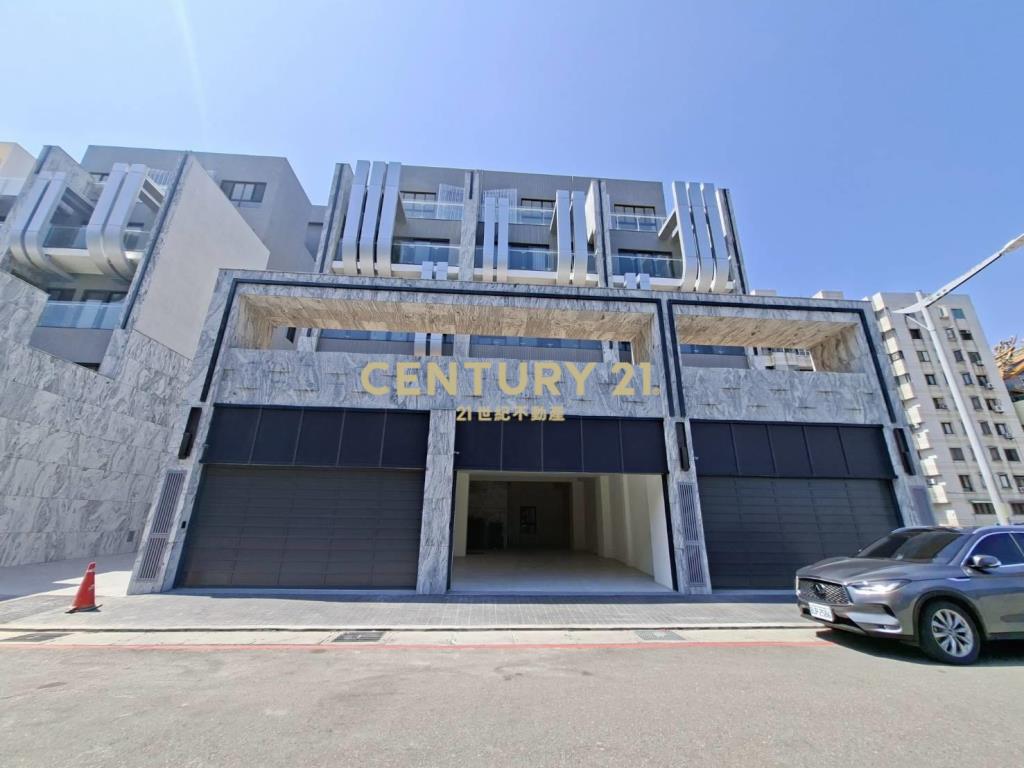 14期全新臨路電梯別墅