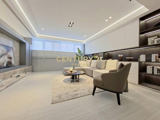 14期全新寧靜電梯別墅