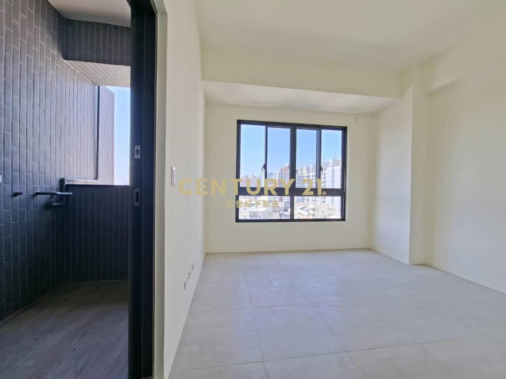 14期全新寧靜電梯別墅