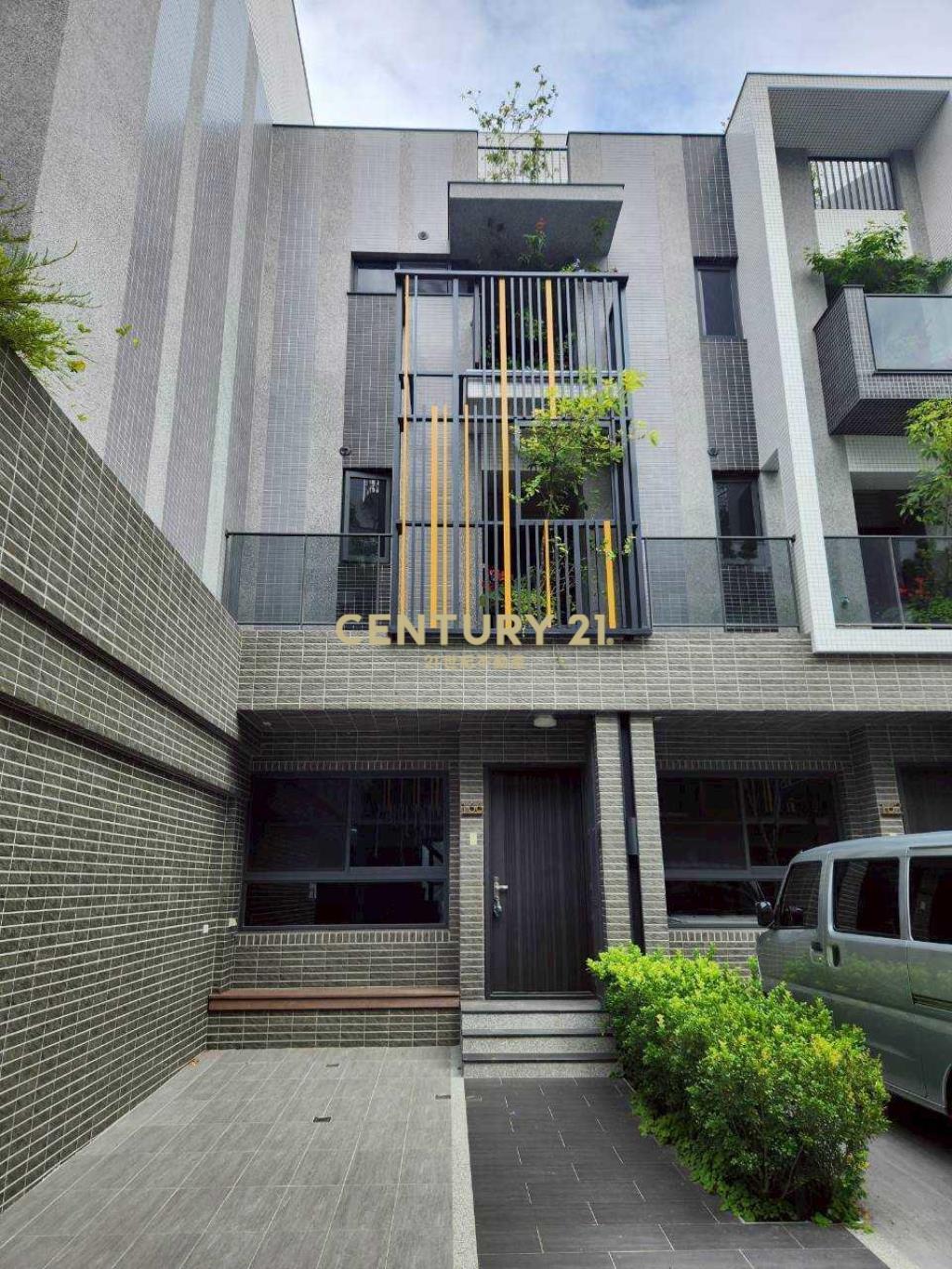 寬埕裏厚院