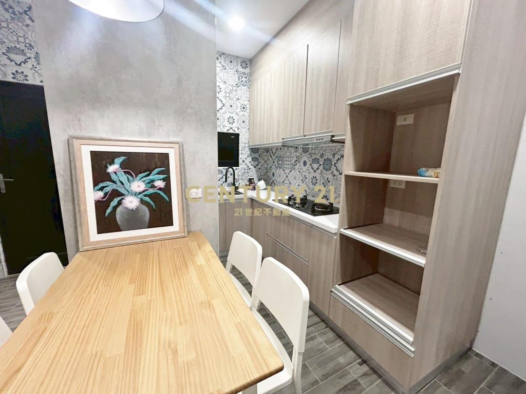 國圖館臨路全新整理透天