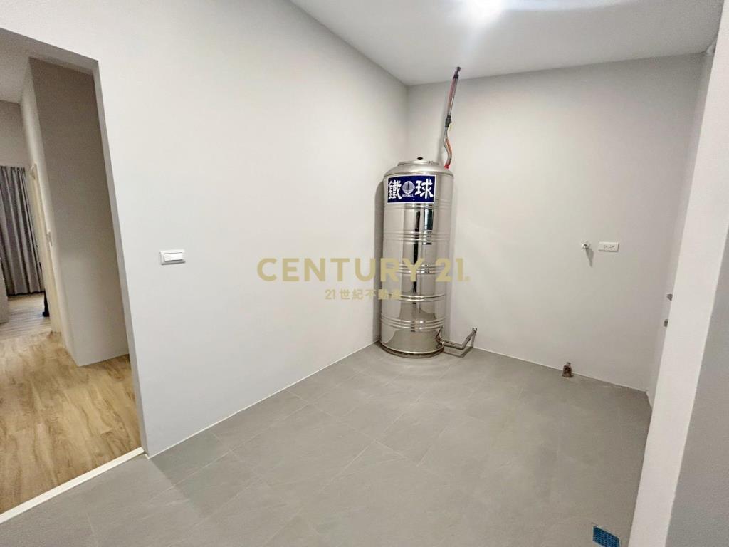 國圖館臨路全新整理透天