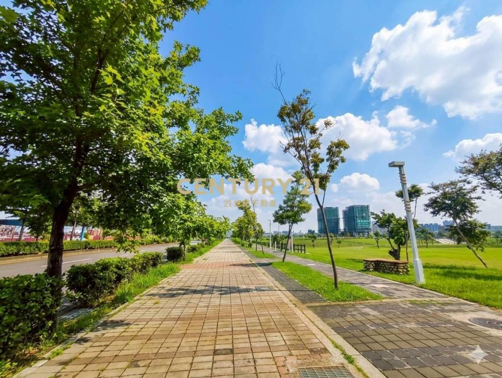 三民西路VS環中路角地