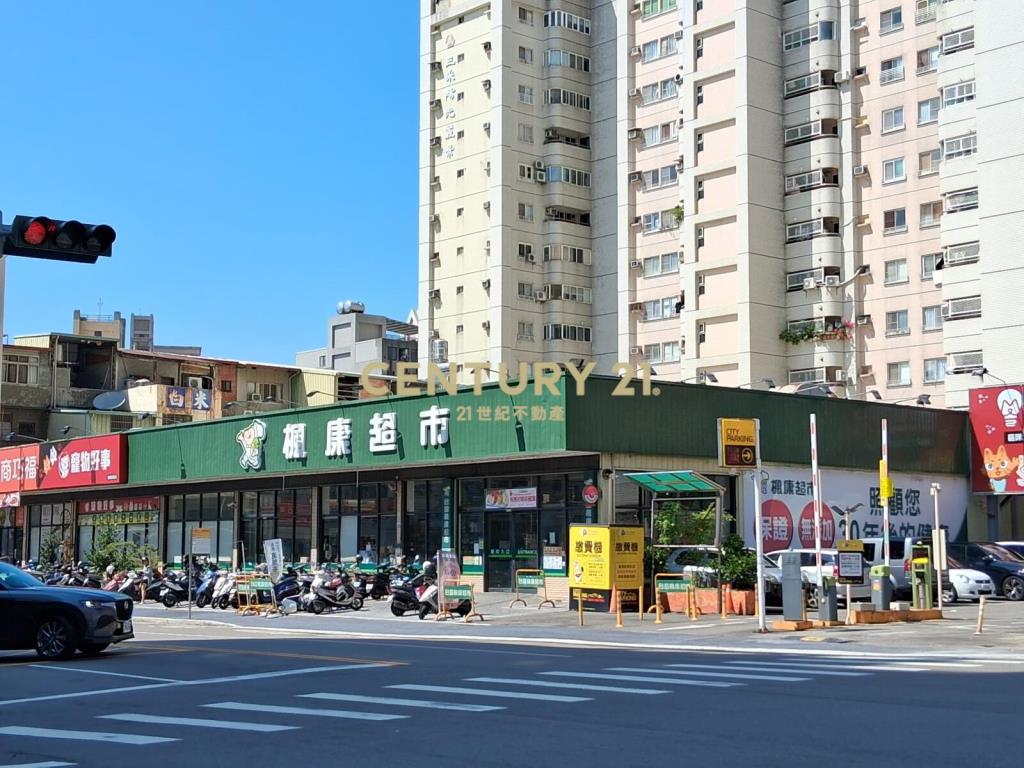 惠文學區大三房，雙衛開窗+休旅車位