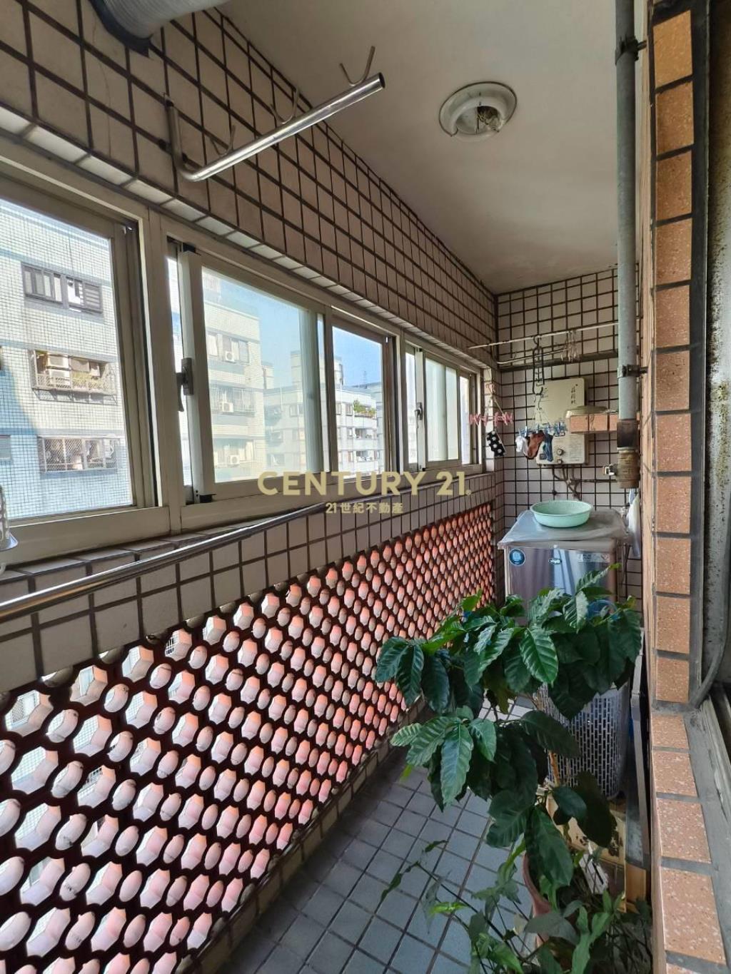 俊國豐田三房