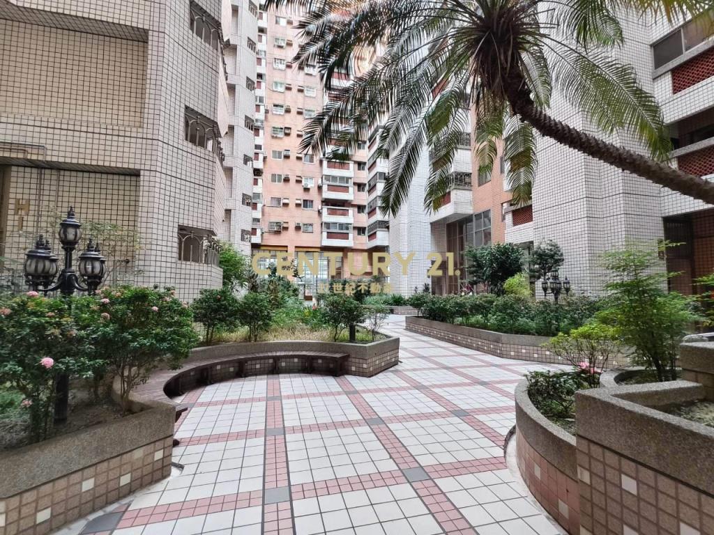 俊國豐田三房